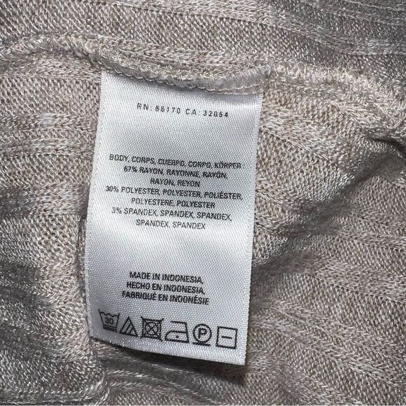 Anthropologie size M shirt - Picture 8 of 9